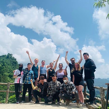 Ha Giang Safari Hostel & Motorbikes 외부 사진