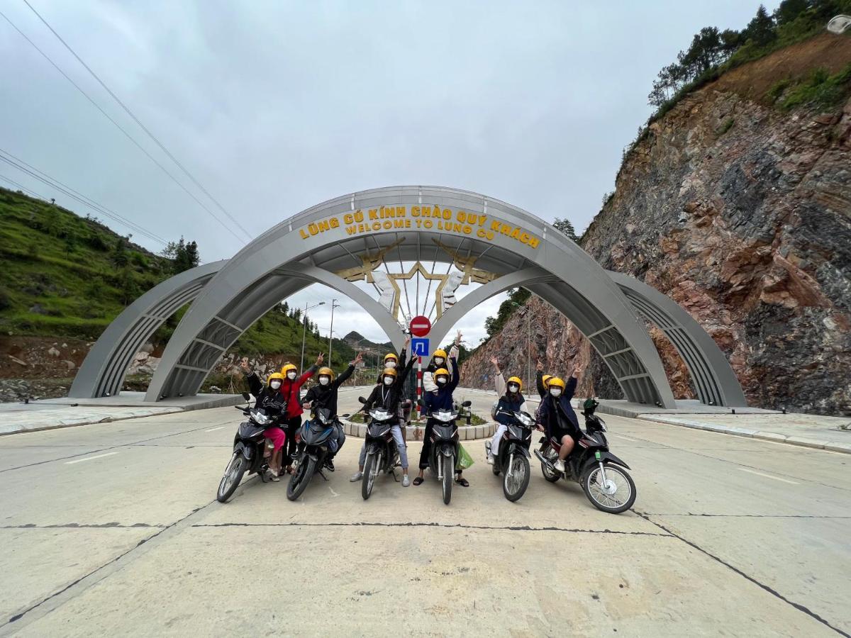 Ha Giang Safari Hostel & Motorbikes 외부 사진