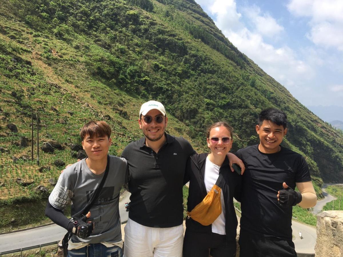 Ha Giang Safari Hostel & Motorbikes 외부 사진