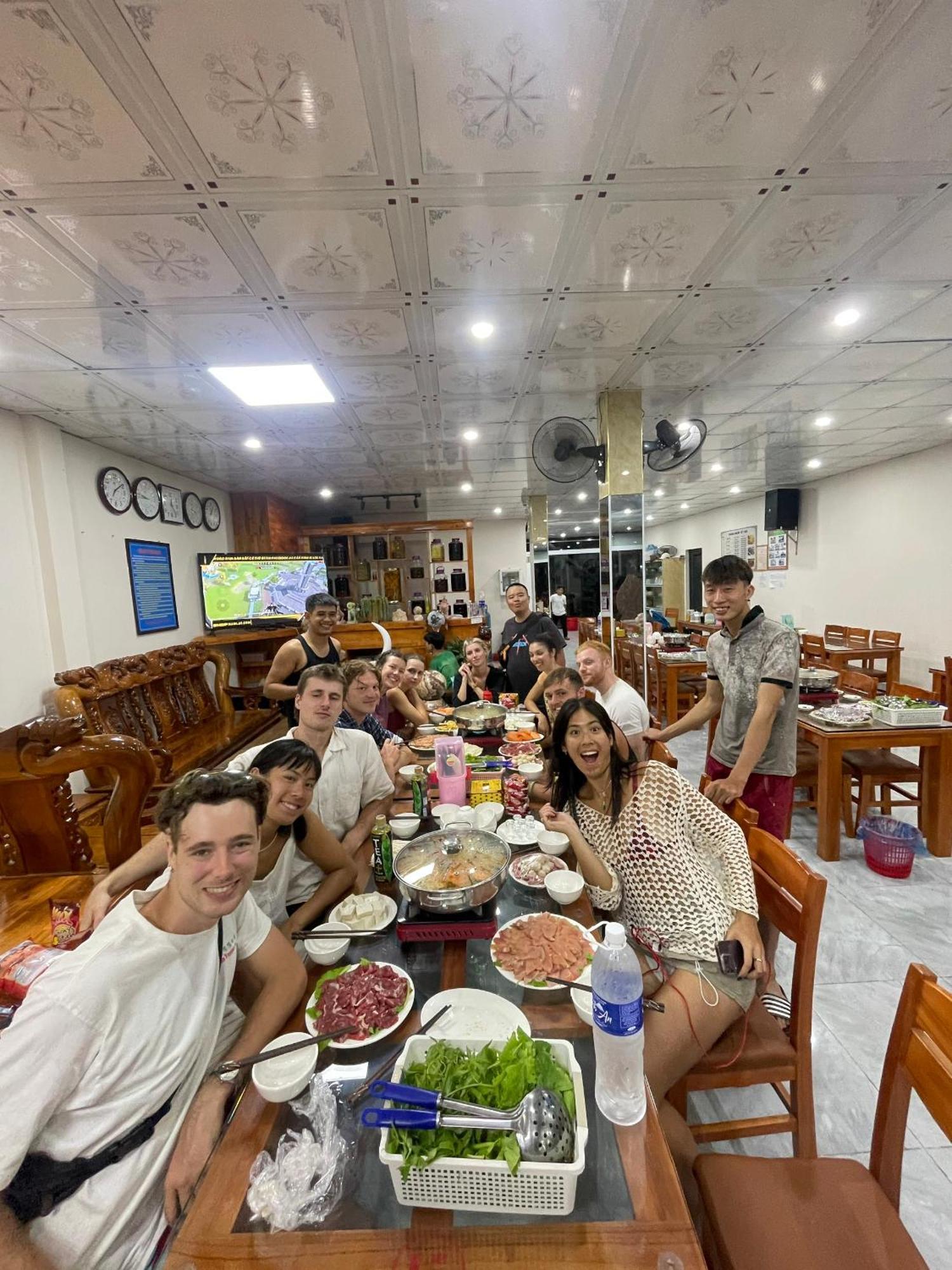 Ha Giang Safari Hostel & Motorbikes 외부 사진