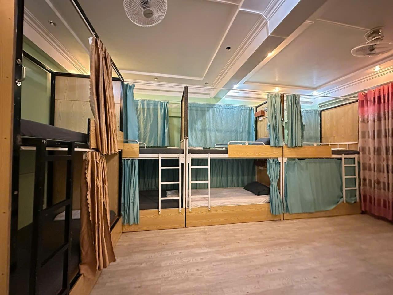 Ha Giang Safari Hostel & Motorbikes 외부 사진